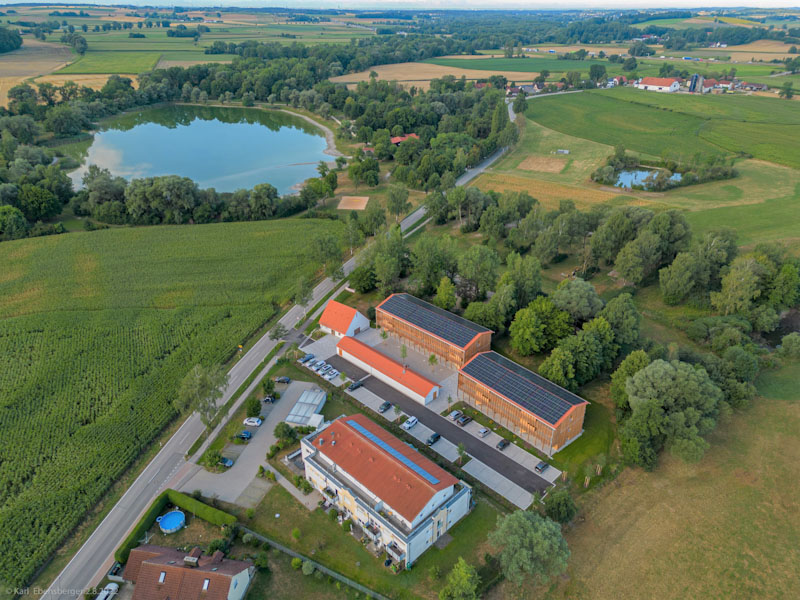 DJI_0856_bearbeitet_edited Mehrgenerationenhaus am Kranzberger See