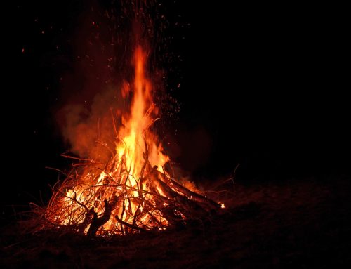 Brauchtumsfeuer